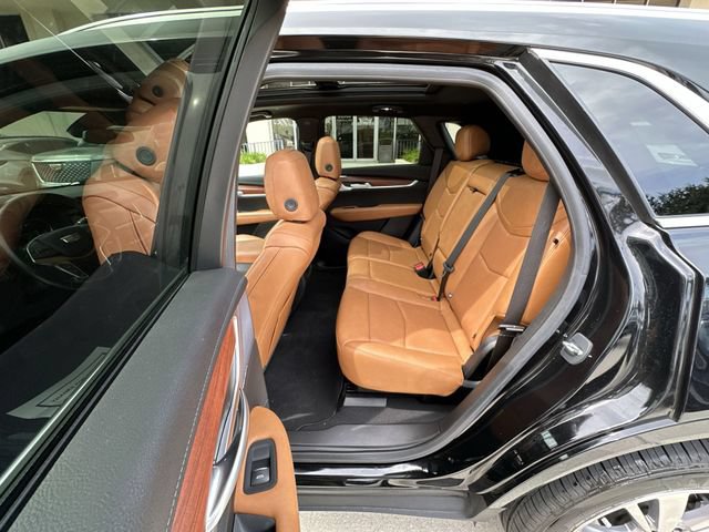 Certified 2024 Cadillac XT5 Premium Luxury FWD image 31