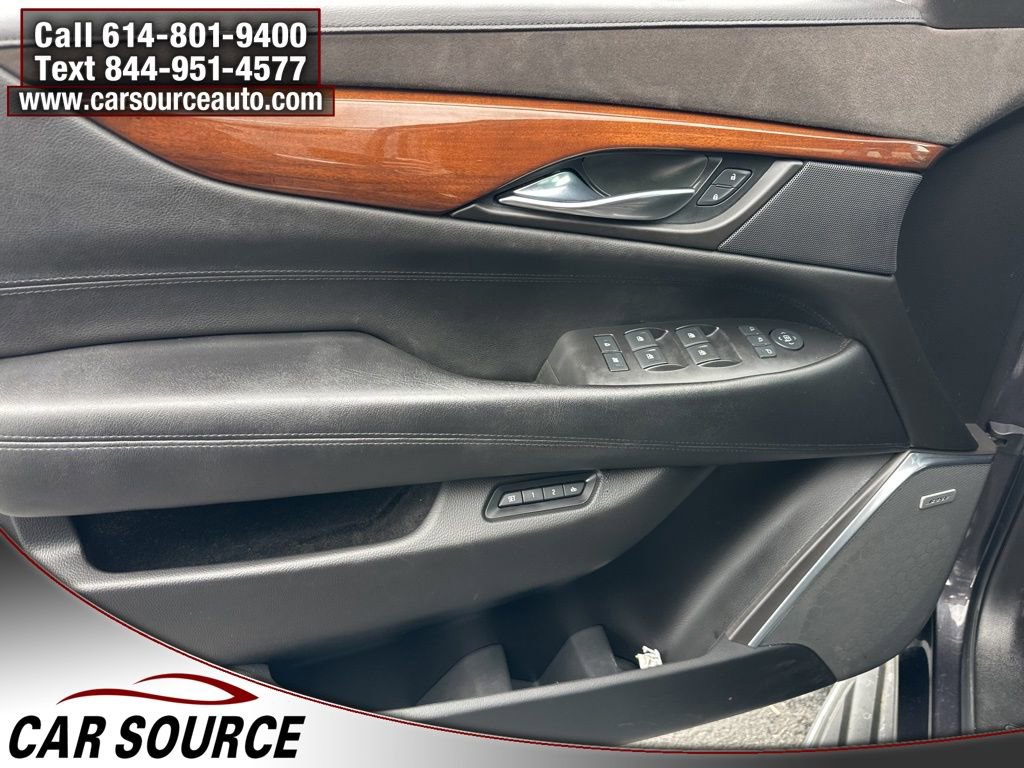 Used 2016 Cadillac Escalade Luxury image 10