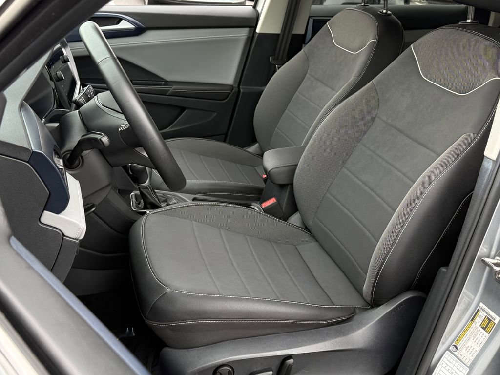 Used 2024 Volkswagen Taos SE image 21