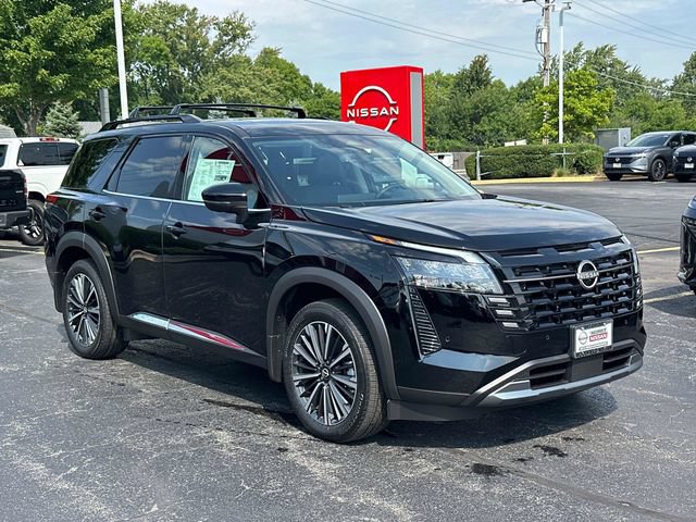 New 2026 Nissan Pathfinder Platinum w/ Cargo Package AWD/4WD image 3