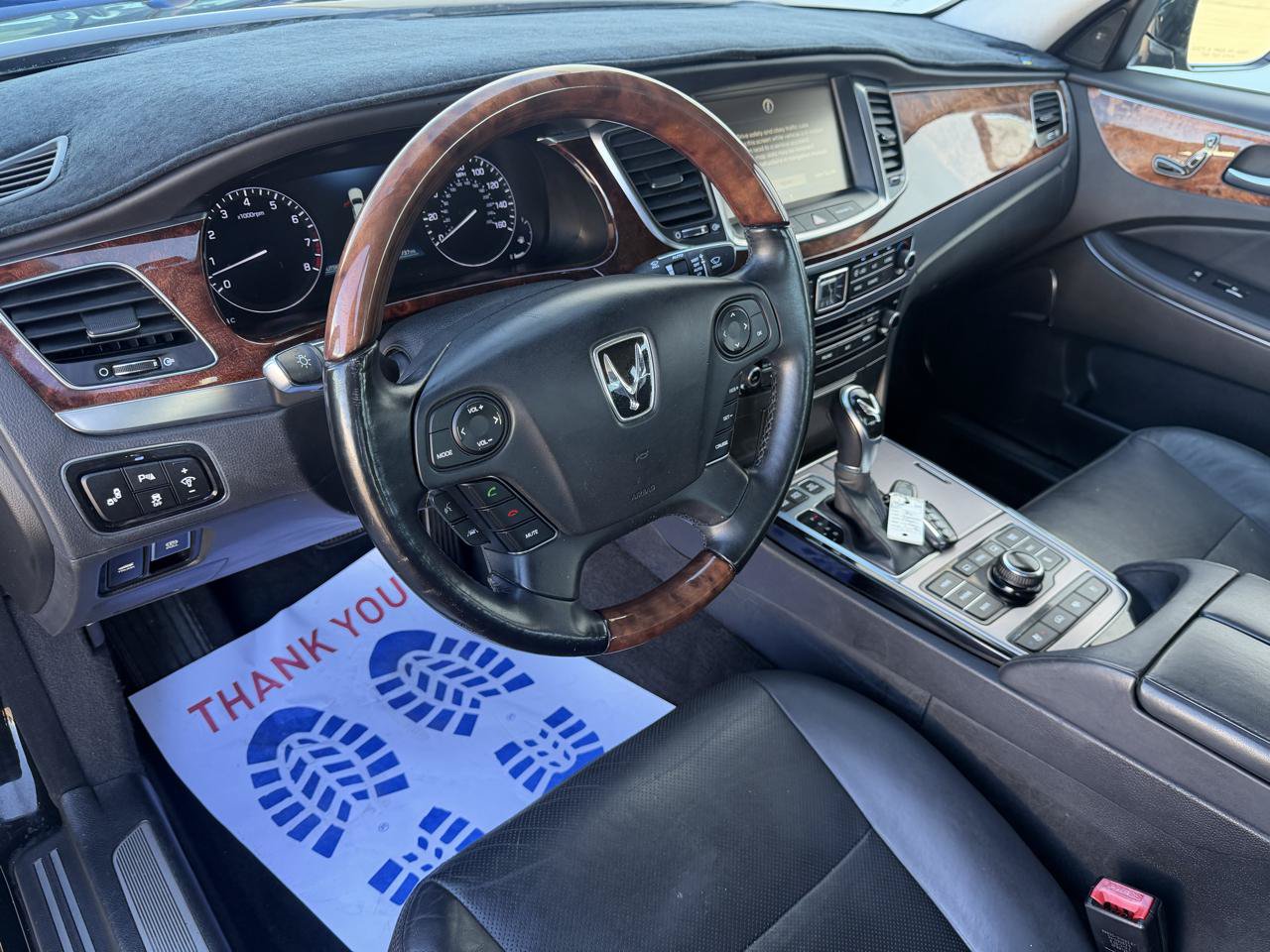 Used 2014 Hyundai Equus Signature RWD image 9