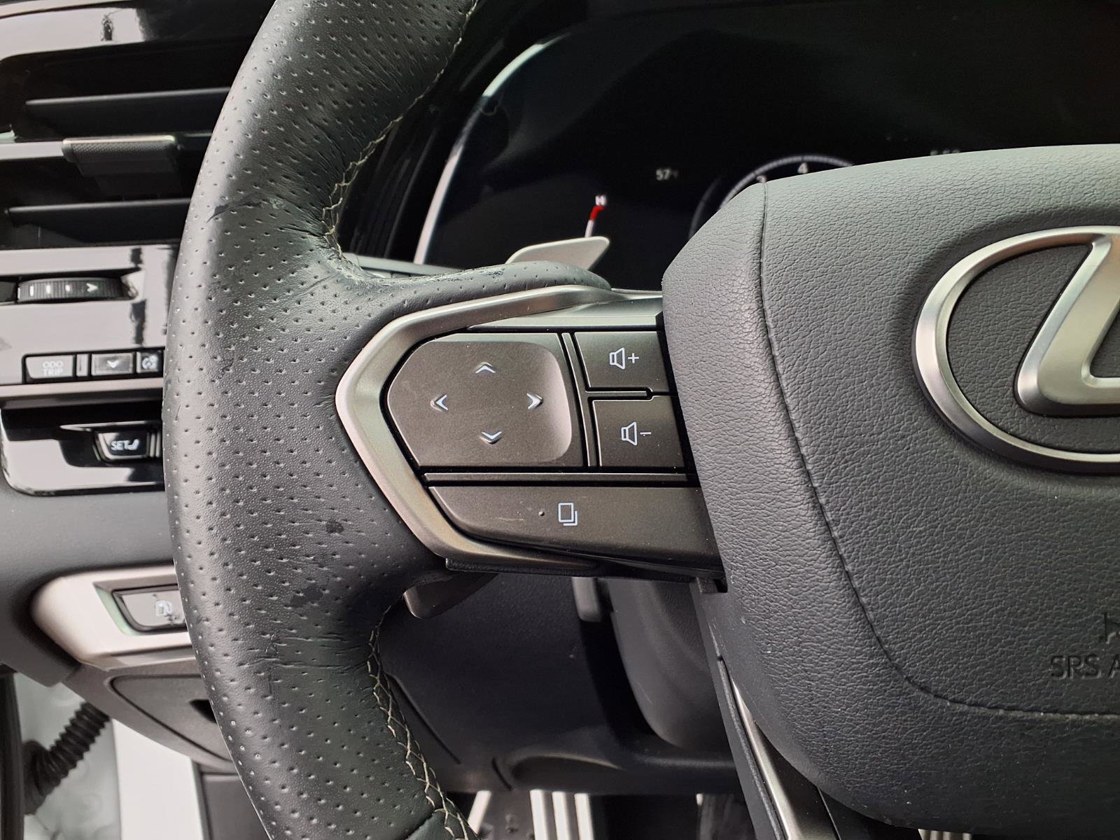 Used 2024 Lexus RX 350 F Sport w/ Technology Package AWD/4WD image 19