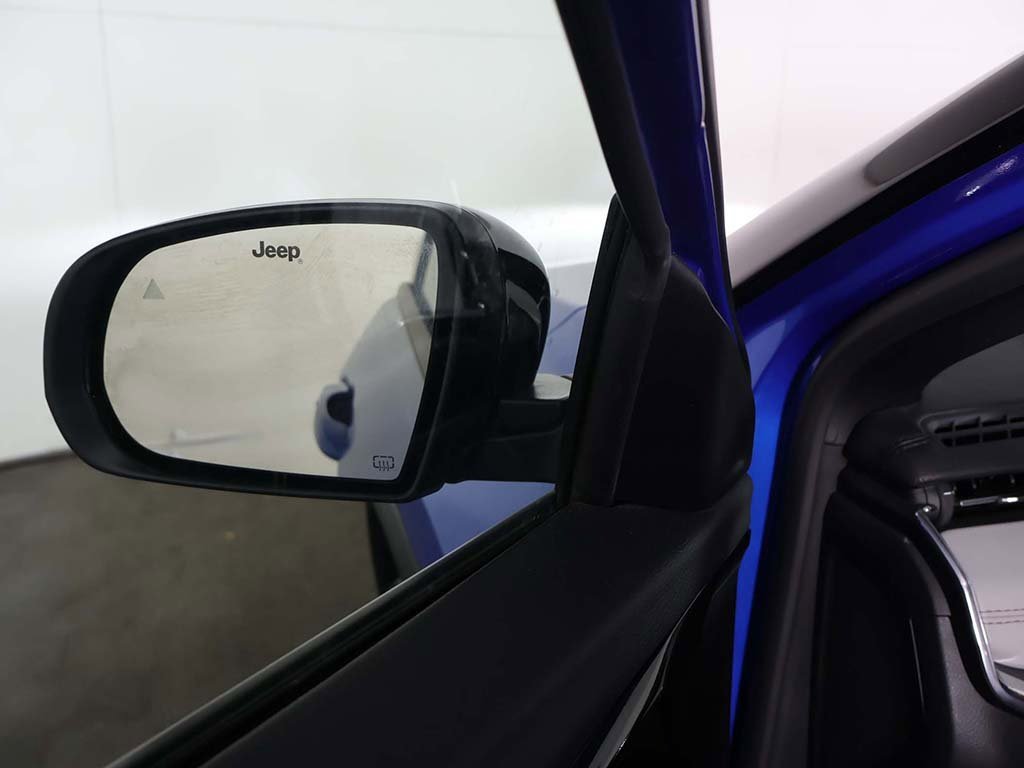 Used 2023 Jeep Compass Limited image 35