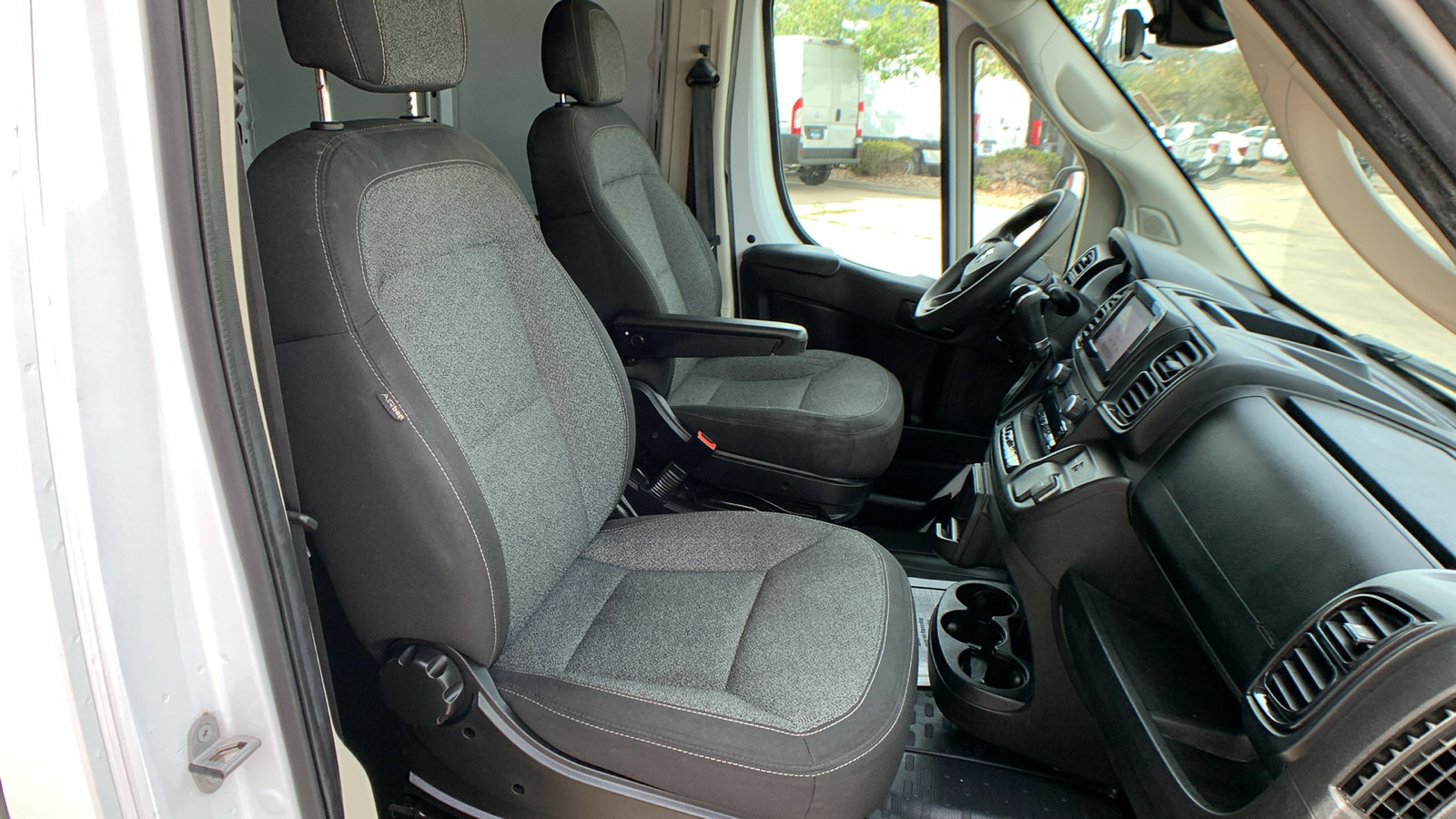 Used 2022 RAM ProMaster 2500 FWD image 17