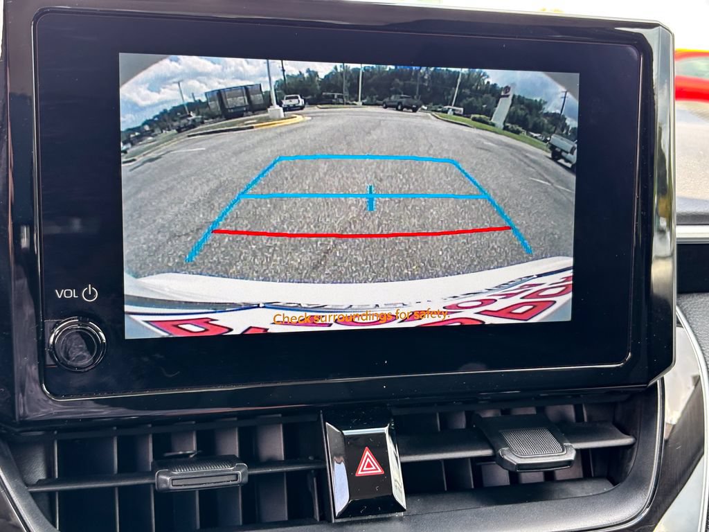 Used 2025 Toyota Corolla LE FWD image 32