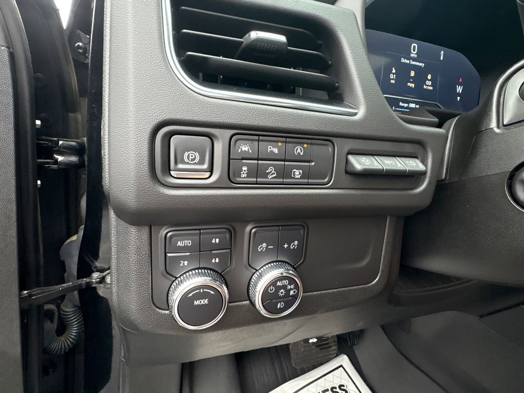 Used 2024 GMC Yukon AT4 w/ AT4 Premium Package image 20