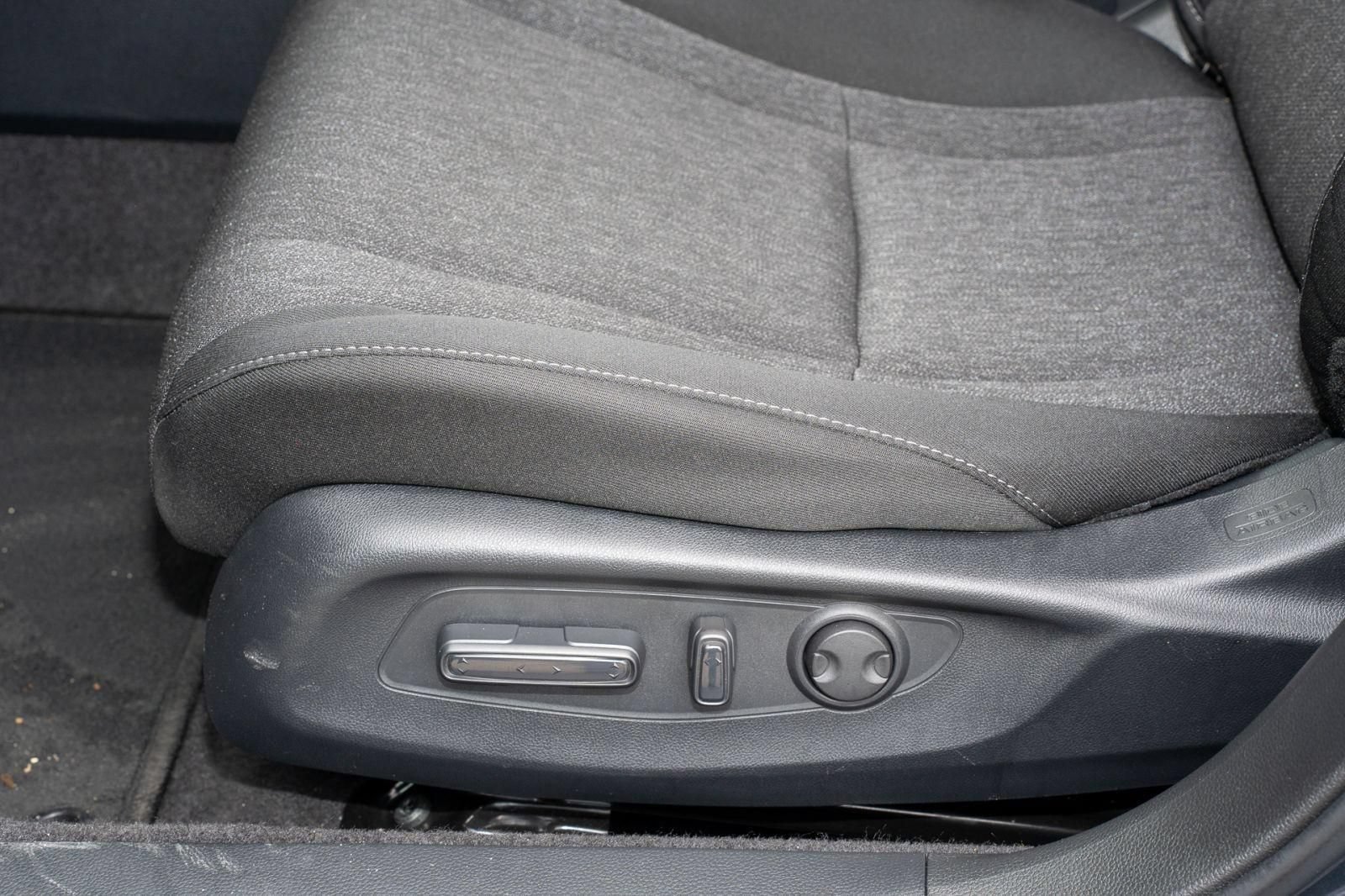 Certified 2024 Honda Accord EX image 28
