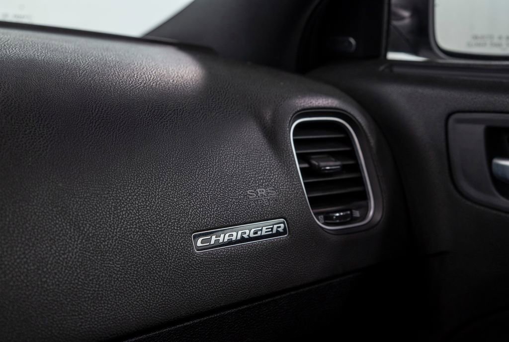 Used 2023 Dodge Charger SXT image 27