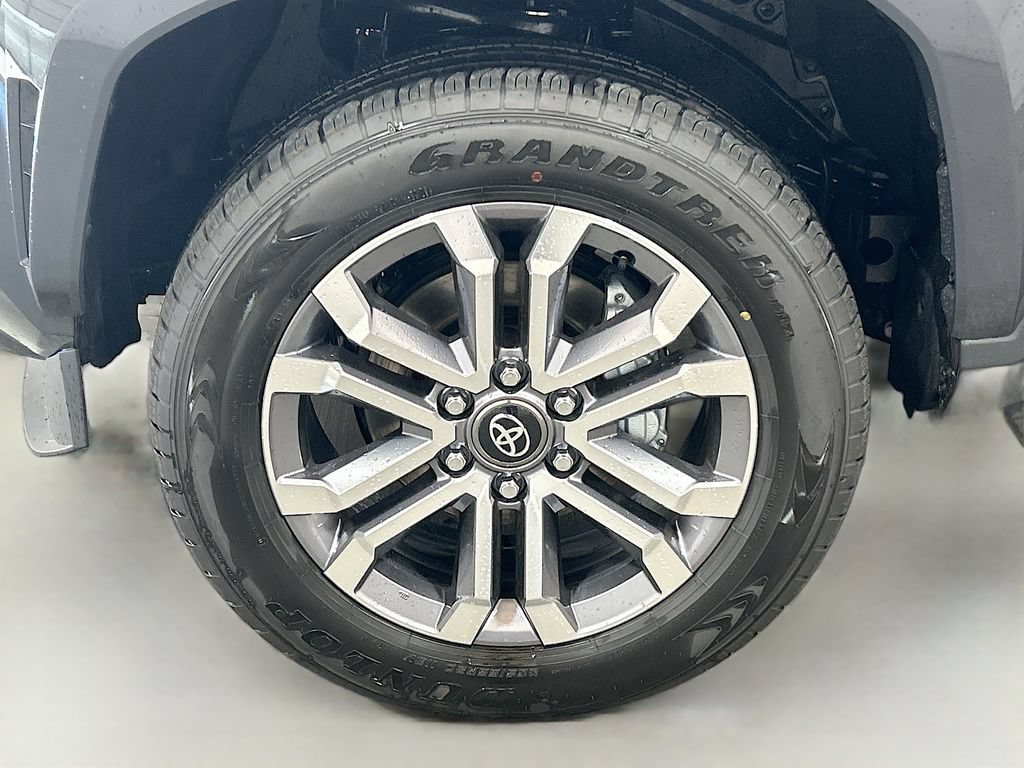 New 2026 Toyota 4Runner Limited AWD/4WD image 8