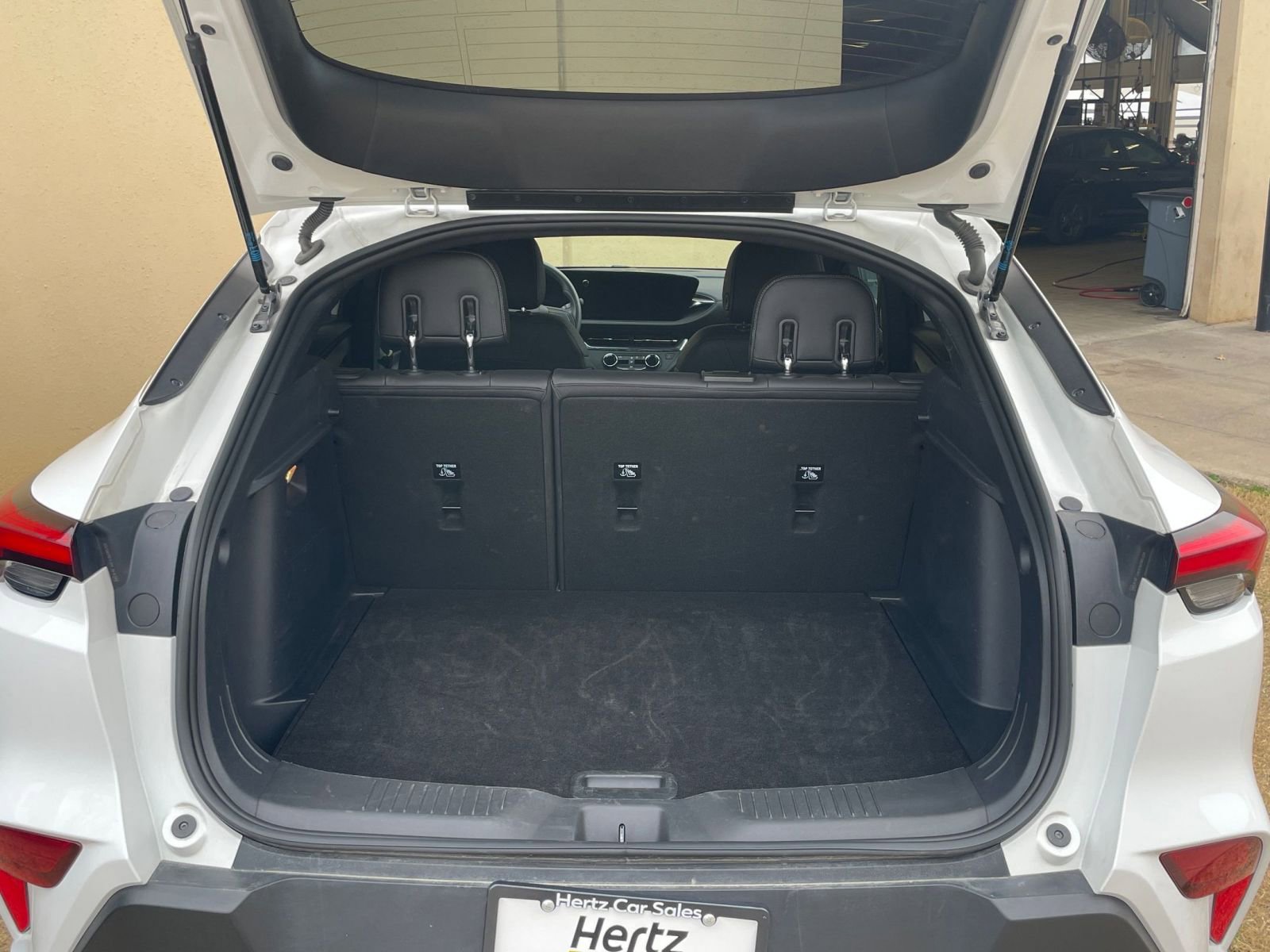 Used 2025 Buick Envista Preferred image 34