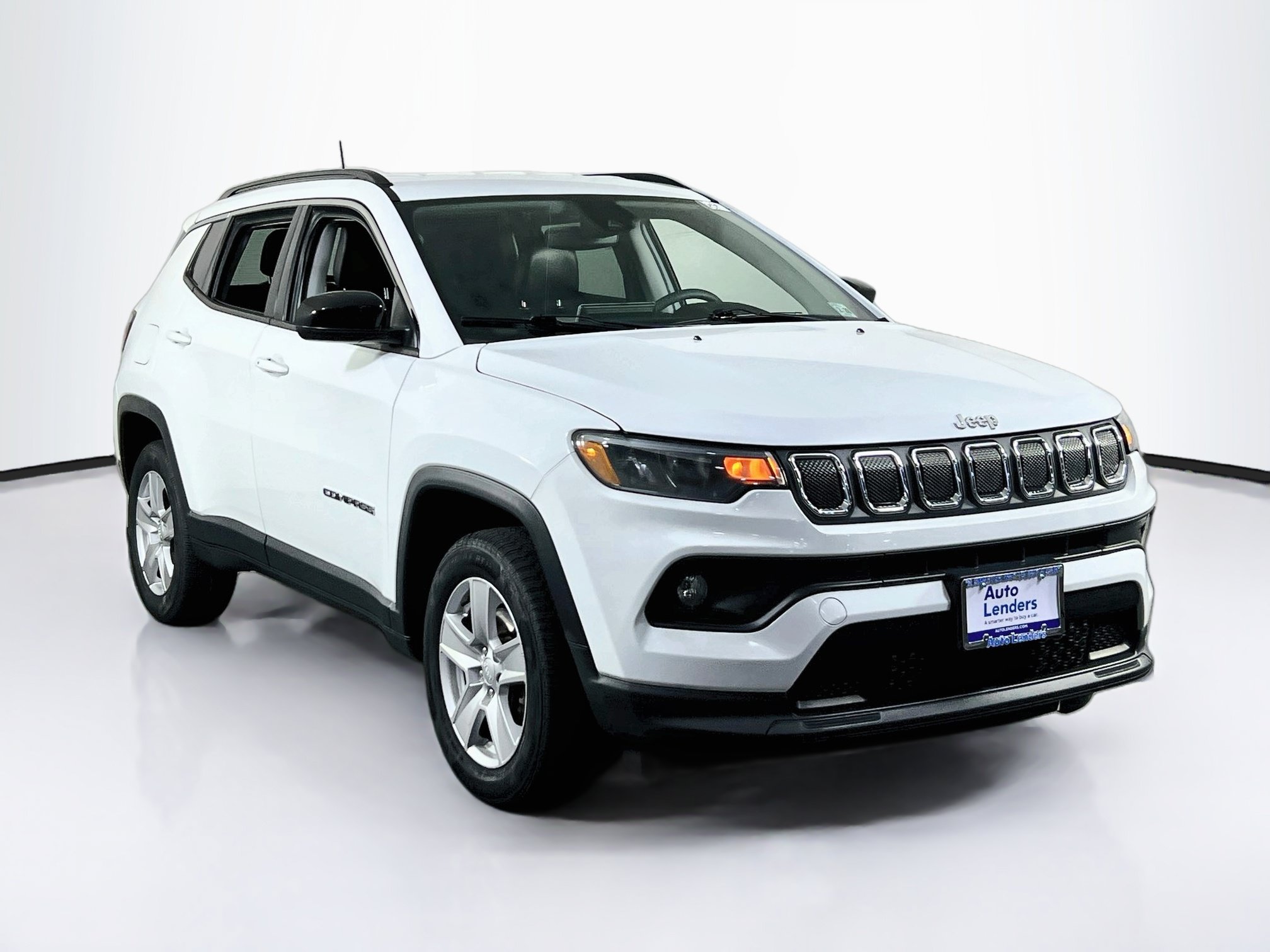 Used 2022 Jeep Compass Latitude AWD/4WD image 3