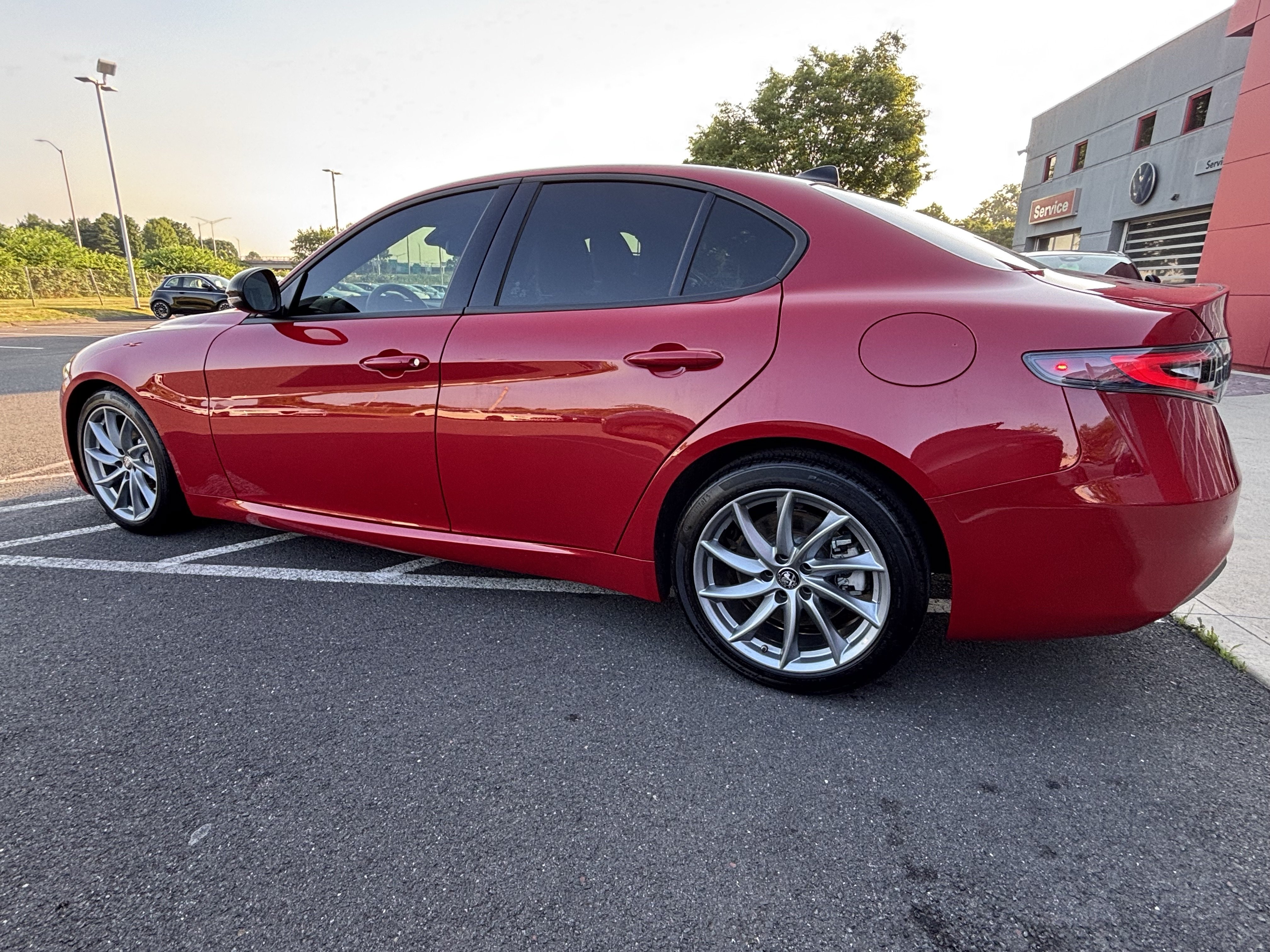 Certified 2024 Alfa Romeo Giulia Sprint RWD image 5
