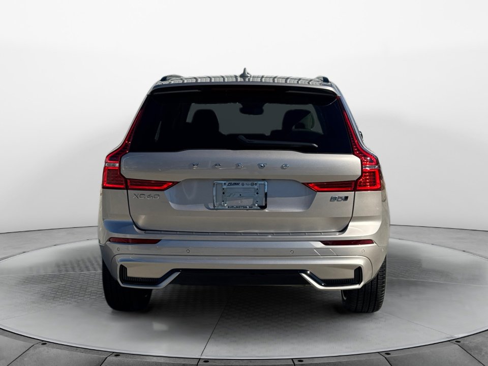 New 2025 Volvo XC60 B5 Ultra w/ Protection Package Premier image 6