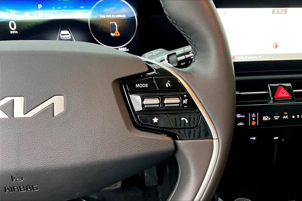 Used 2025 Kia Niro Wind w/ Wind Preserve Package image 25