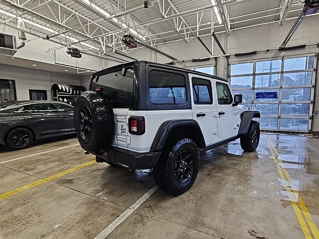 Used 2025 Jeep Wrangler Willys 4xe image 5