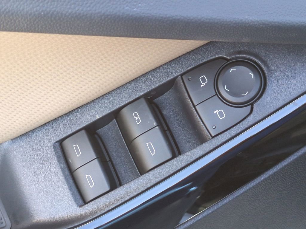 New 2026 Chevrolet Equinox ACTIV w/ Convenience Package III image 23