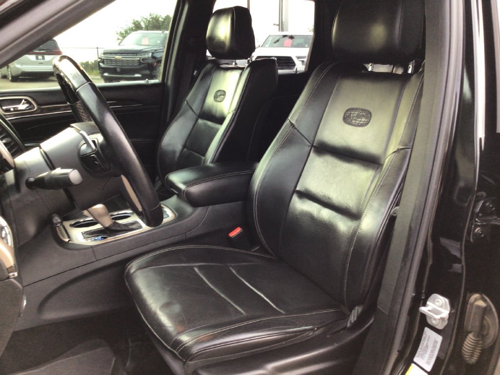 Used 2017 Jeep Grand Cherokee Overland AWD/4WD image 10