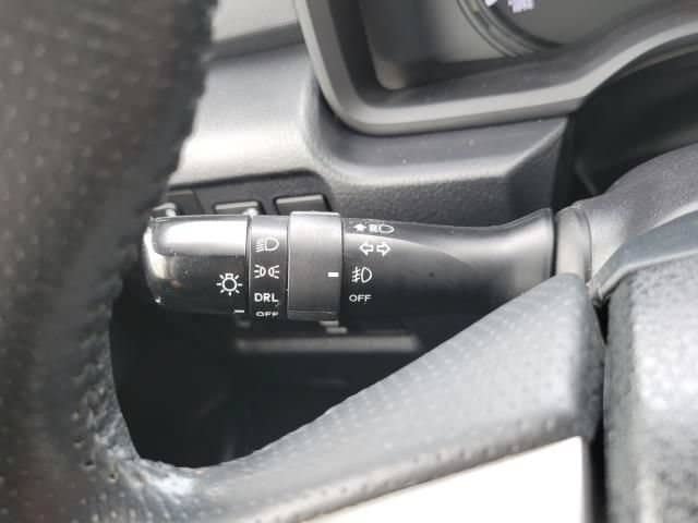 Used 2020 Toyota 4Runner SR5 AWD/4WD image 17