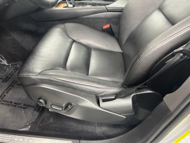 Used 2023 Volvo XC90 B6 Plus w/ Protection Package Premier AWD/4WD image 14