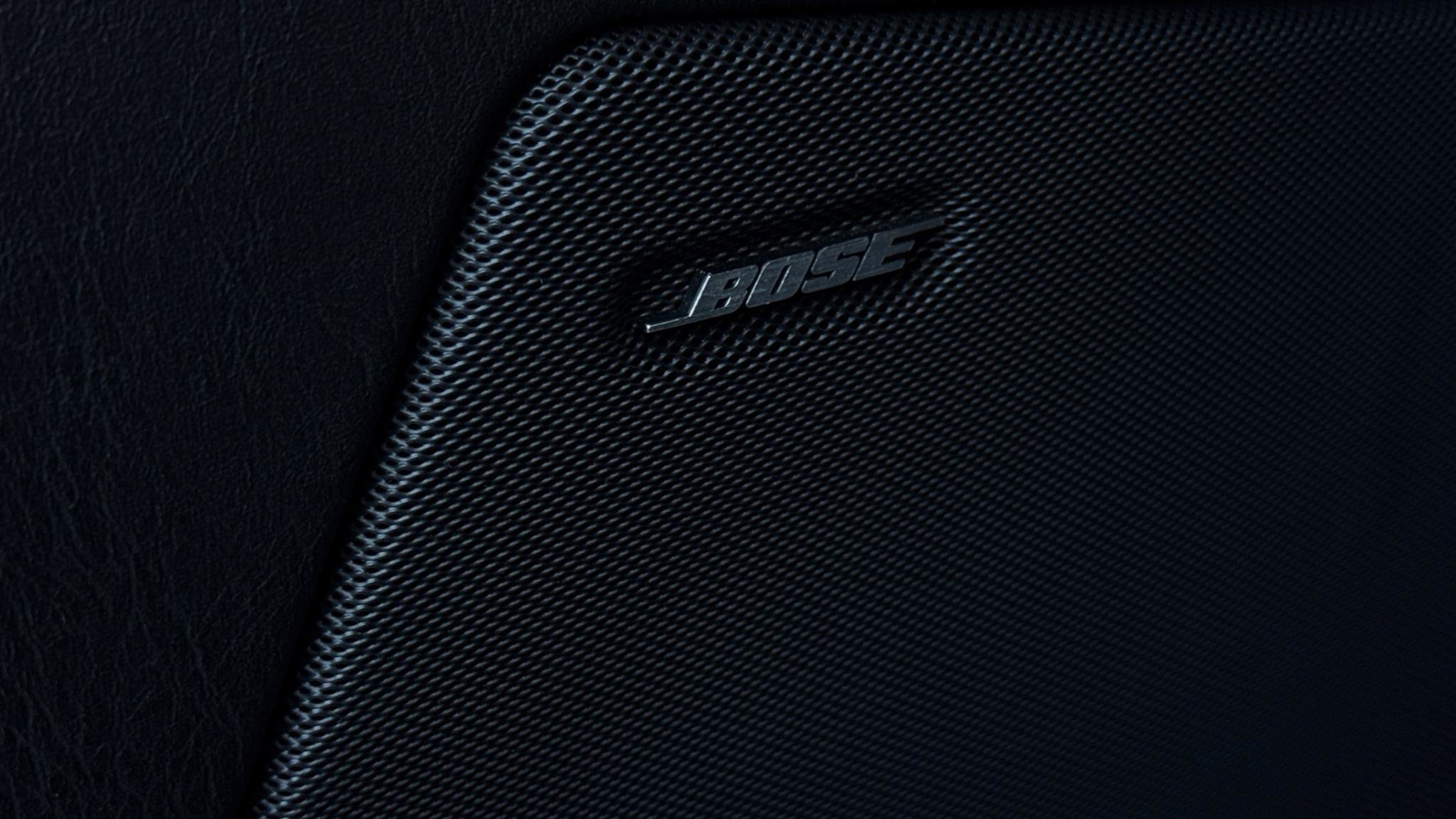 Used 2004 Cadillac XLR image 36