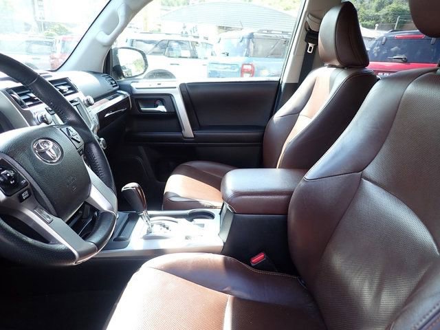 Used 2018 Toyota 4Runner Limited AWD/4WD image 11
