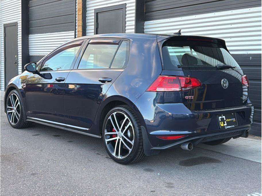 Used 2017 Volkswagen GTI SE FWD image 7
