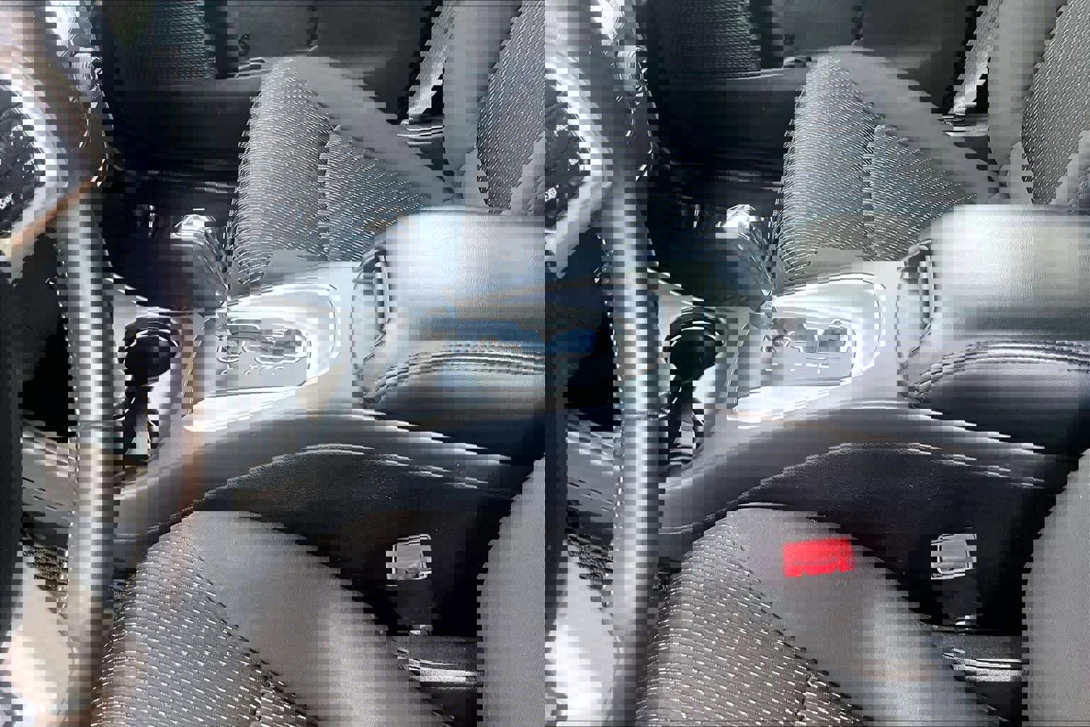 Used 2016 Dodge Journey SE w/ Flexible Seating Group FWD image 17