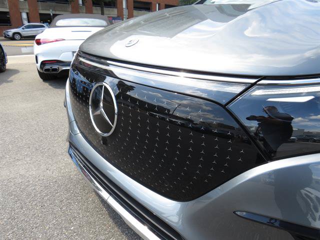 Used 2023 Mercedes-Benz EQS 450+ SUV image 17