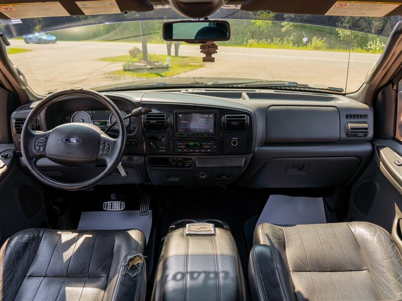 Used 2007 Ford F250 Harley-Davidson AWD/4WD image 25