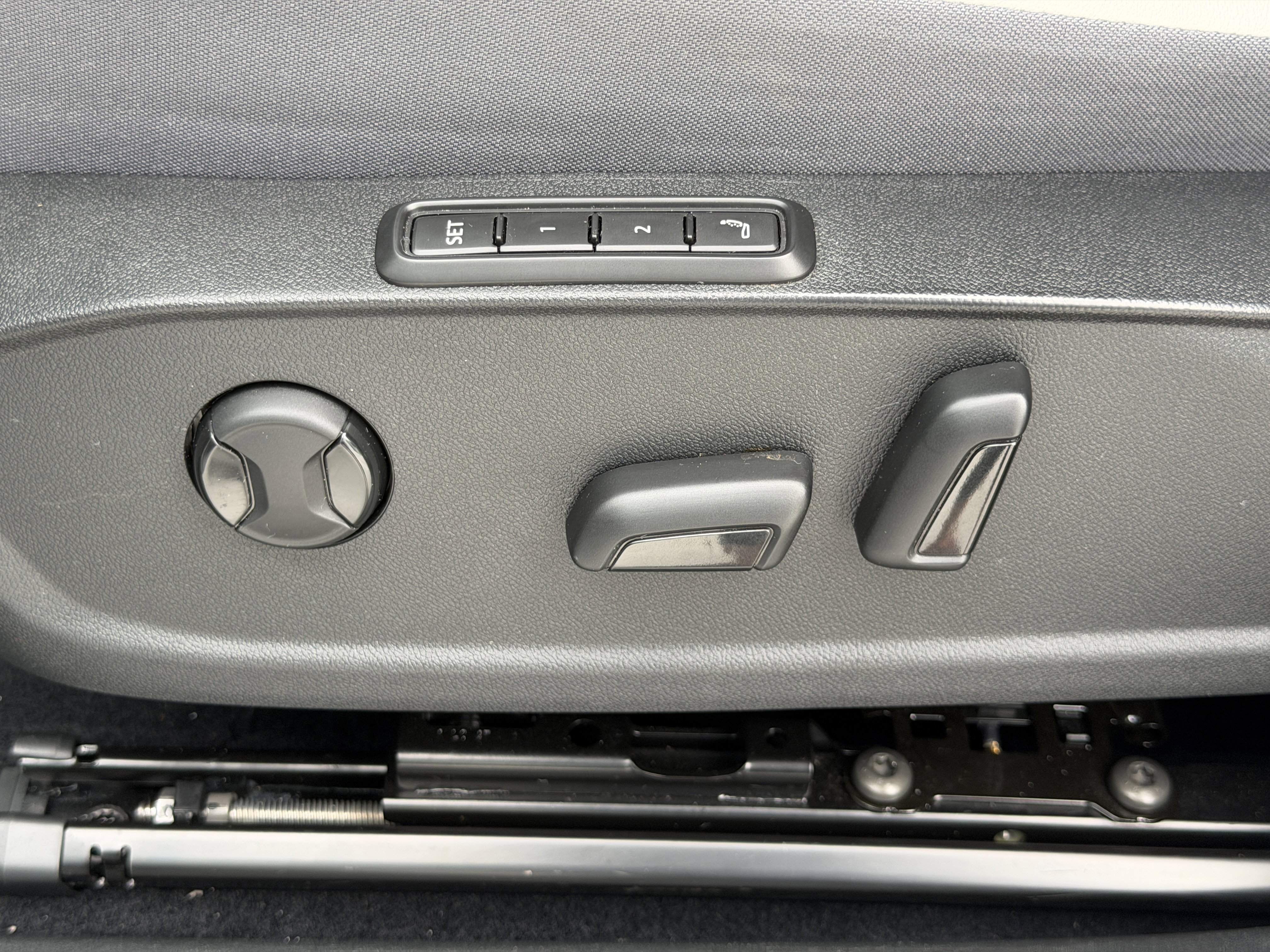 Used 2021 Volkswagen ID.4 Pro S RWD image 20