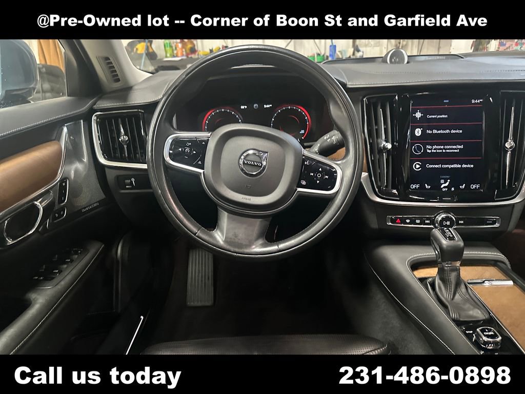 Used 2017 Volvo S90 T6 Inscription w/ Vision Package AWD/4WD image 16