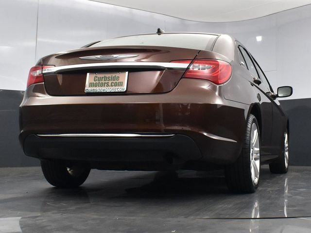 Used 2013 Chrysler 200 Touring FWD image 31