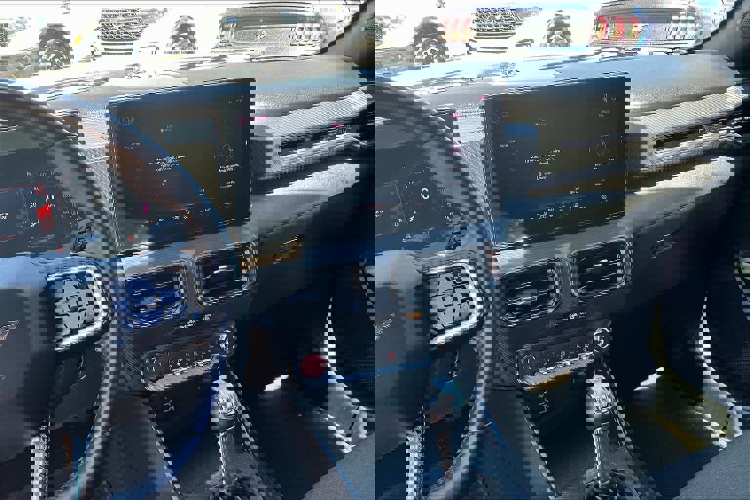 Used 2024 Ford Mustang Coupe image 7