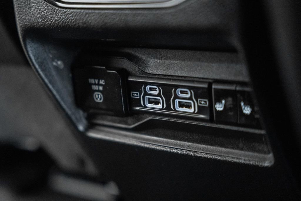 Certified 2023 Jeep Grand Cherokee 4WD 4xe w/ Luxury Tech Group II image 38