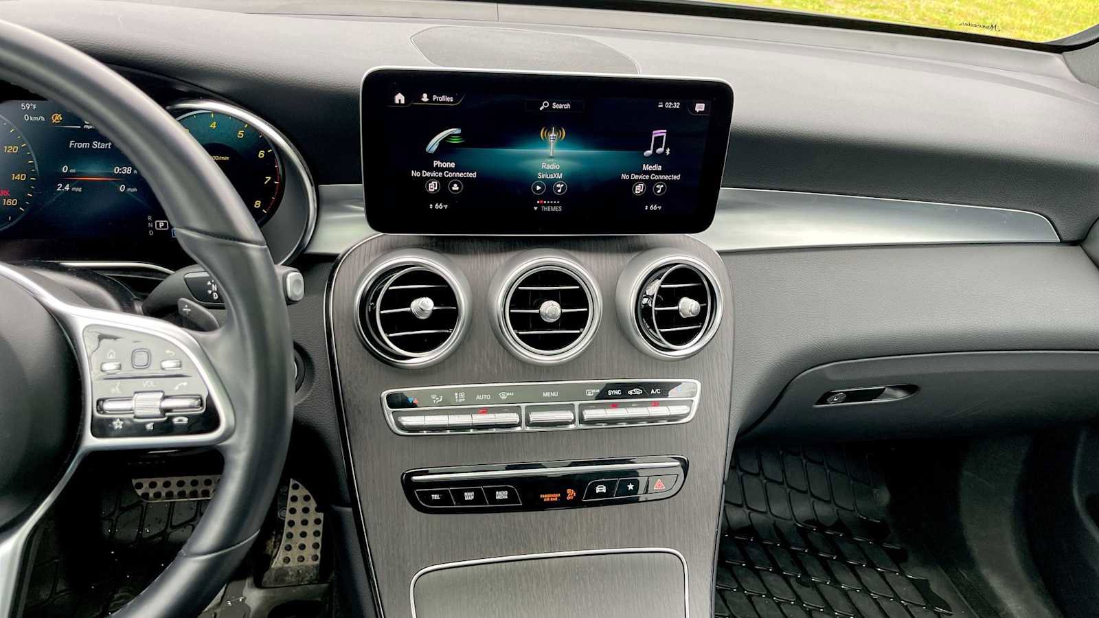 Used 2022 Mercedes-Benz GLC 300 4MATIC image 33