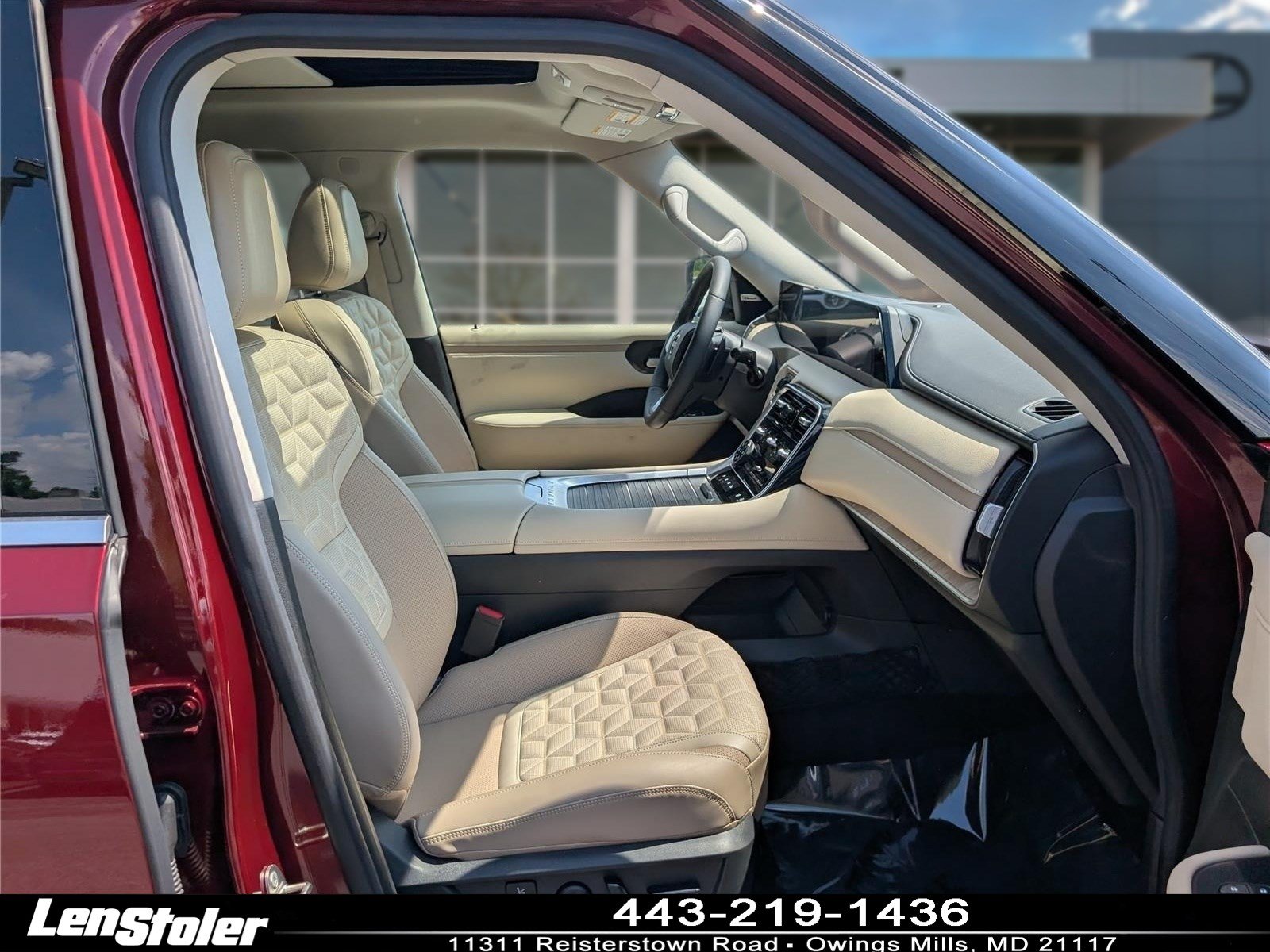 Used 2025 Nissan Armada Platinum Reserve w/ Convenience Package AWD/4WD image 10