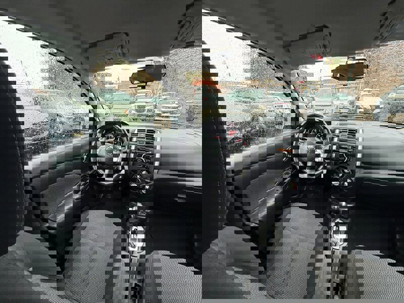 Used 2014 Nissan Versa SV image 15