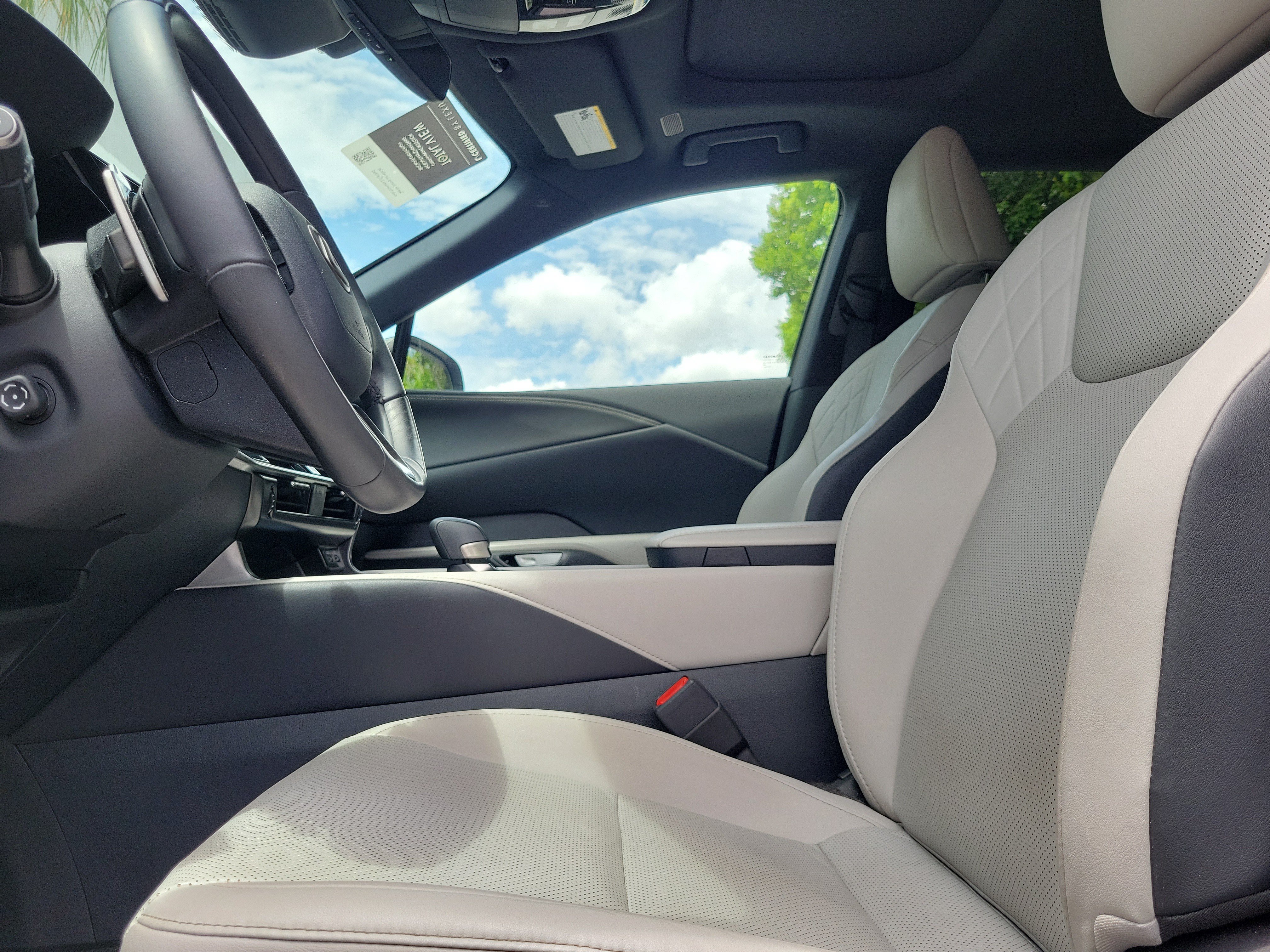 Used 2023 Lexus RX 350 Premium w/ Cold Area Package FWD image 22
