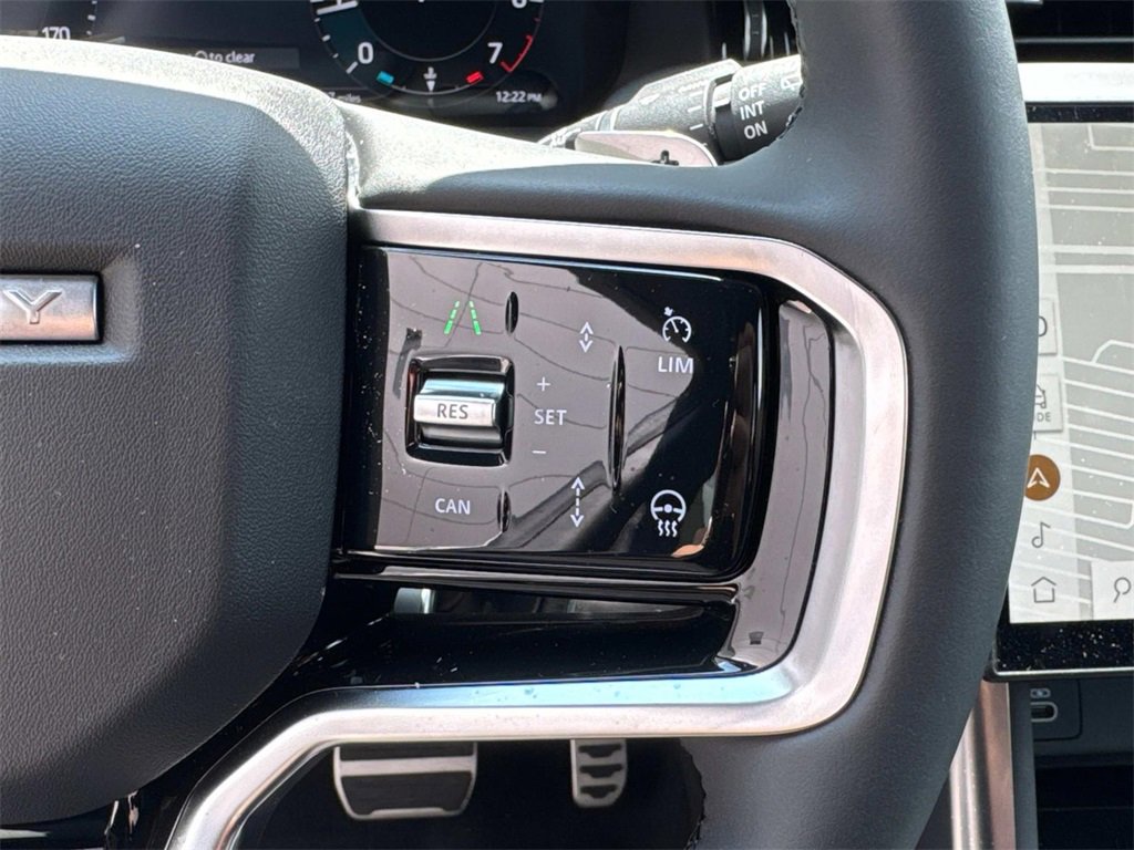 Certified 2024 Land Rover Discovery Sport Dynamic SE image 31