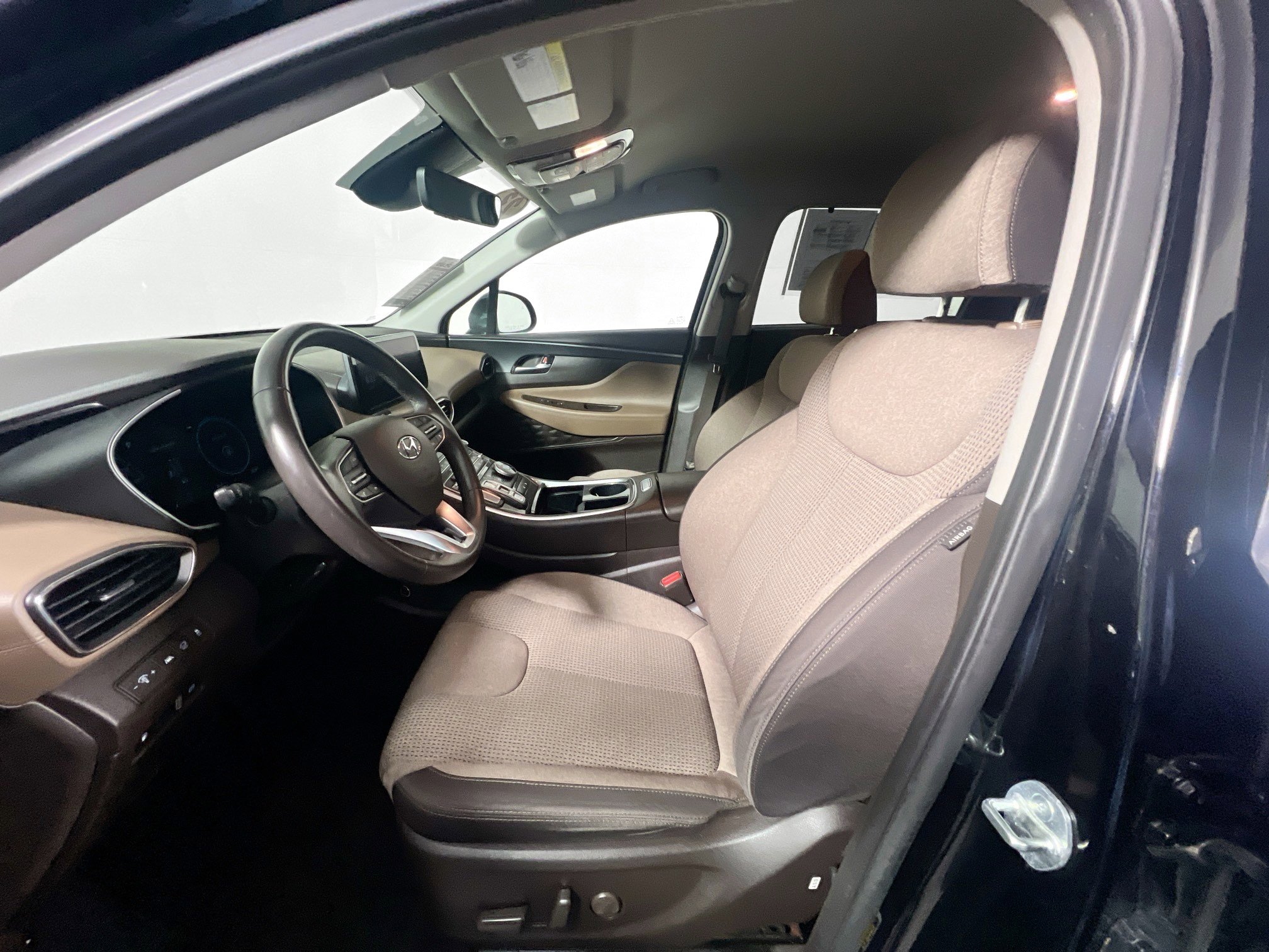 Used 2023 Hyundai Santa Fe SEL Convenience image 14