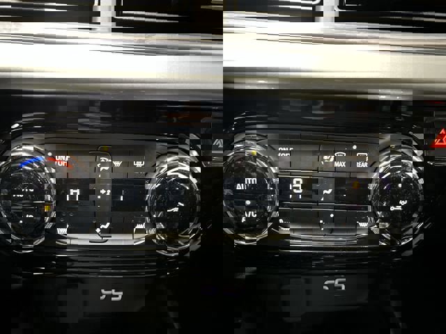 New 2026 Chevrolet Trax LT w/ Sunroof Package image 17