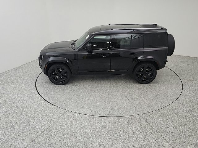 New 2026 Land Rover Defender 110 X-Dynamic SE AWD/4WD image 20