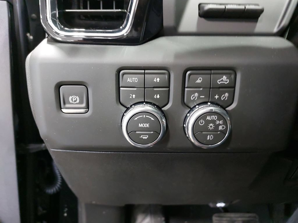 New 2026 GMC Sierra 3500 Denali Ultimate AWD/4WD image 24