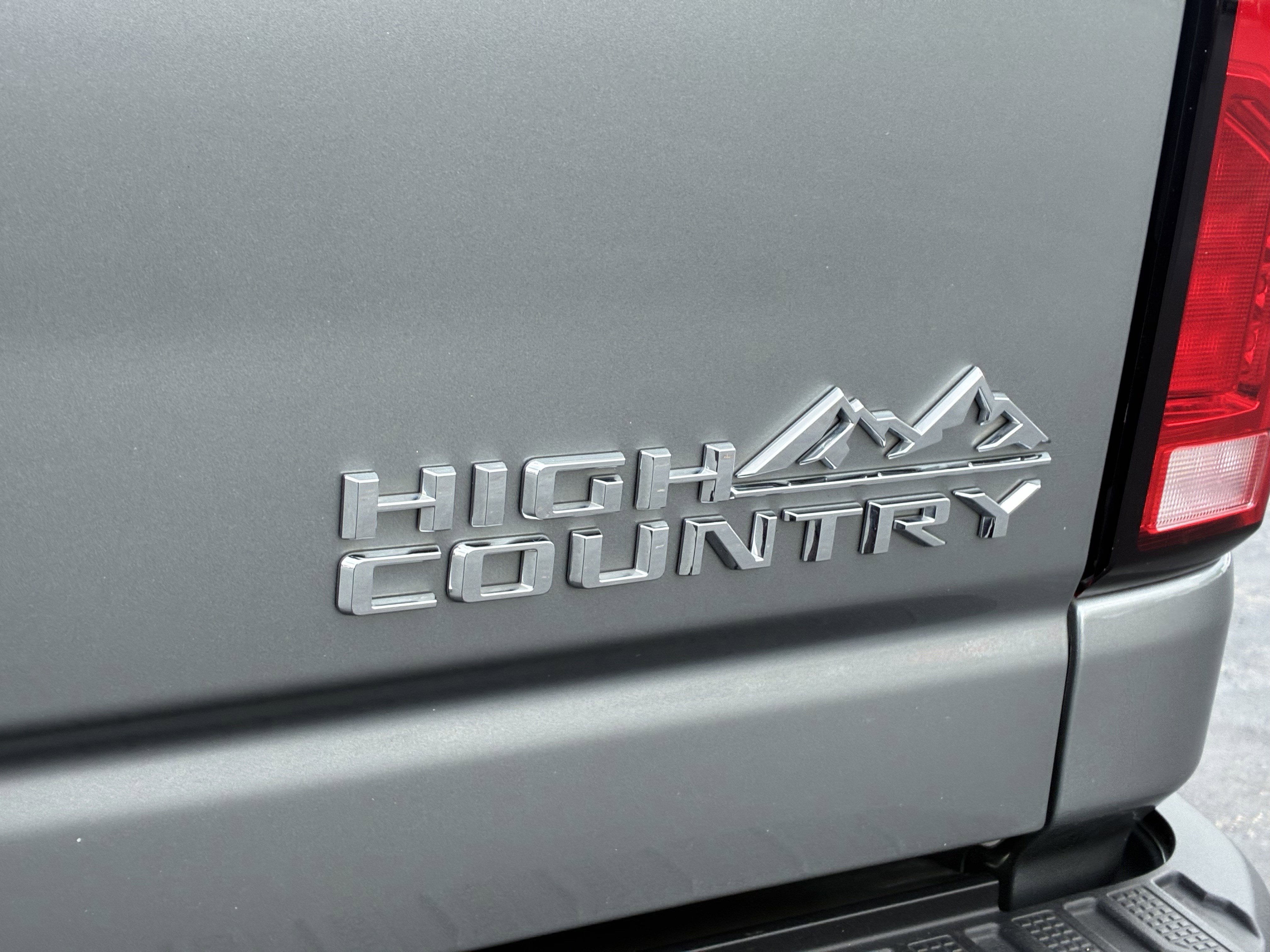 Used 2025 Chevrolet Silverado 3500 High Country w/ High Country Premium Package AWD/4WD image 13