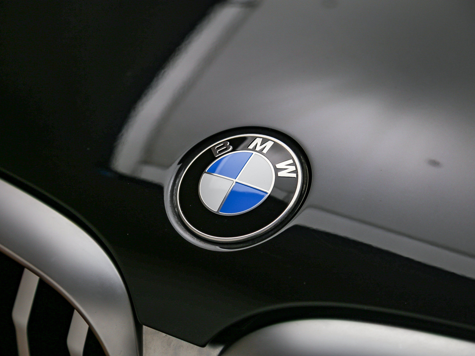 Certified 2024 BMW X3 xDrive30i w/ Premium Package AWD/4WD image 9