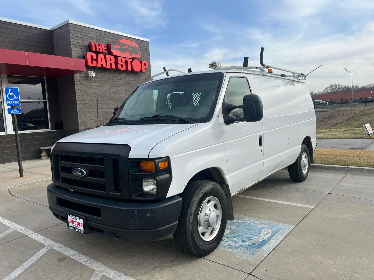 Used 2012 Ford E-250 and Econoline 250 image 2
