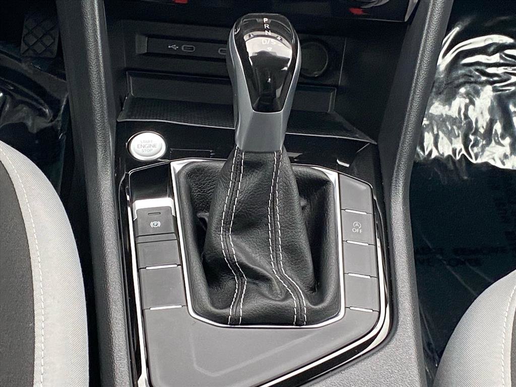 Certified 2024 Volkswagen Taos S image 9