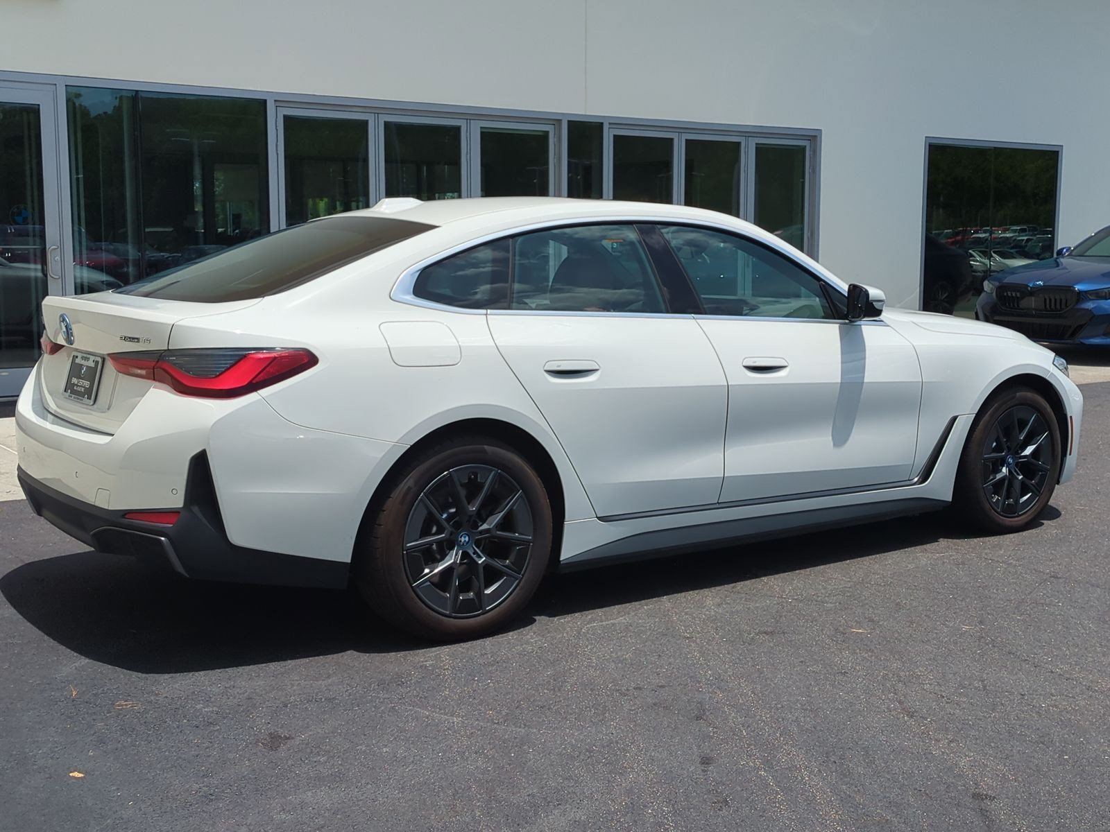 Certified 2024 BMW i4 eDrive35 w/ Convenience Package RWD image 10