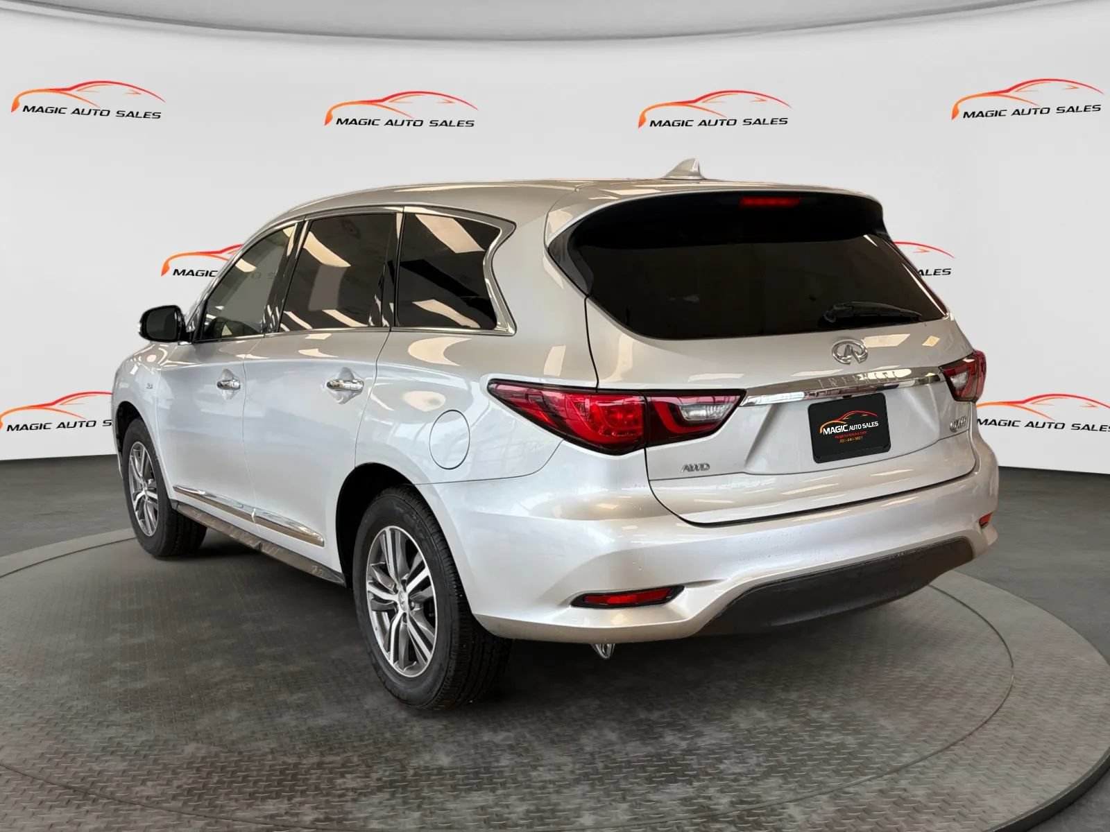 Used 2019 INFINITI QX60 Pure AWD/4WD image 8