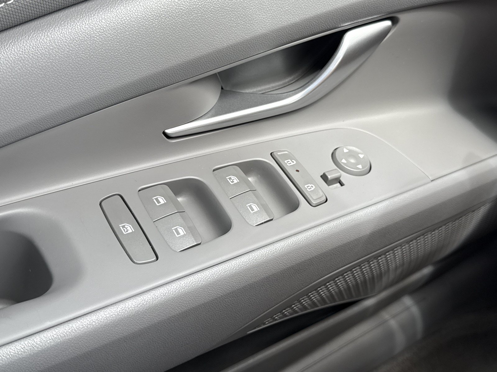 Certified 2026 Hyundai Elantra Sport FWD image 16